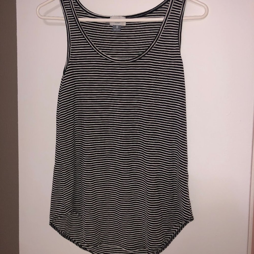 Old Navy tank top